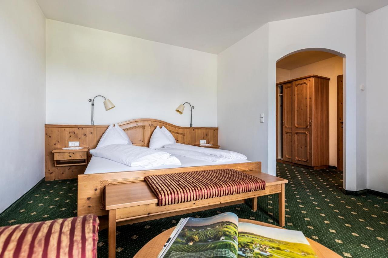 Genussgasthof & Hotel Beim Krutzler Heiligenbrunn المظهر الخارجي الصورة