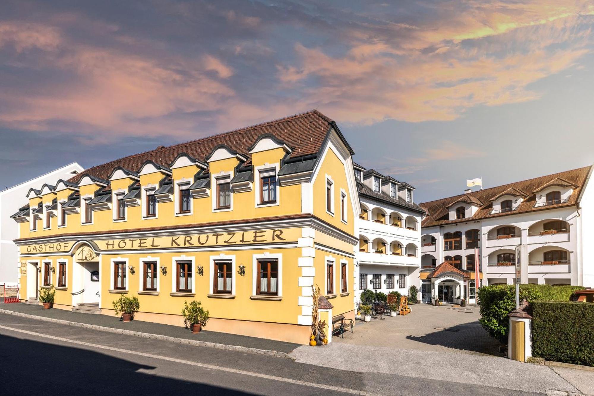 Genussgasthof & Hotel Beim Krutzler Heiligenbrunn المظهر الخارجي الصورة