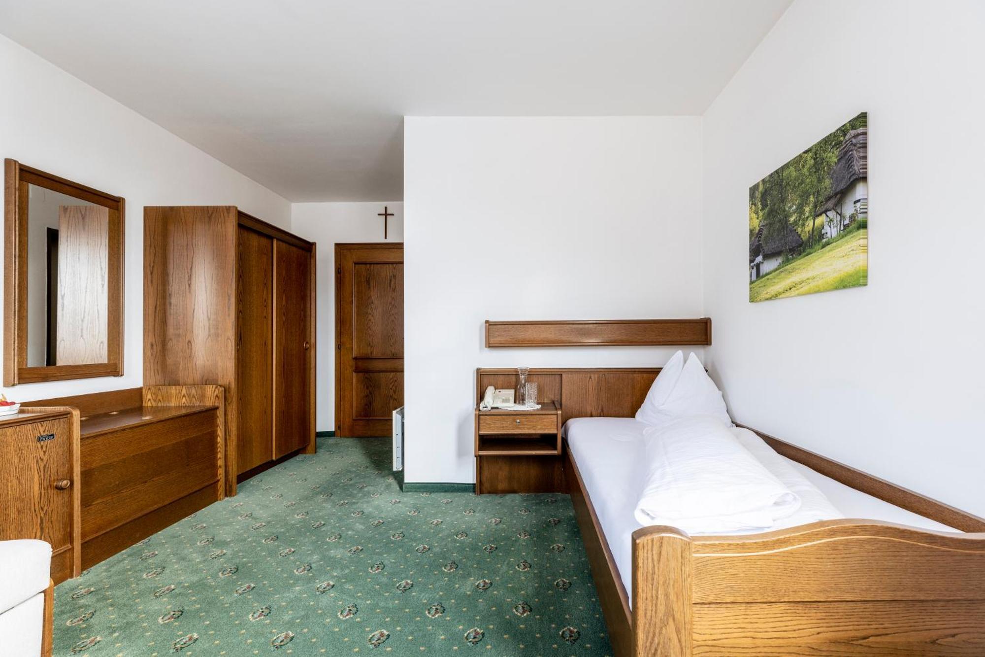 Genussgasthof & Hotel Beim Krutzler Heiligenbrunn المظهر الخارجي الصورة